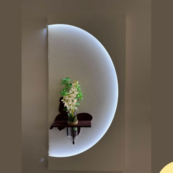 תמונת קיר חצי-ירח עם תאורת LED ומדף