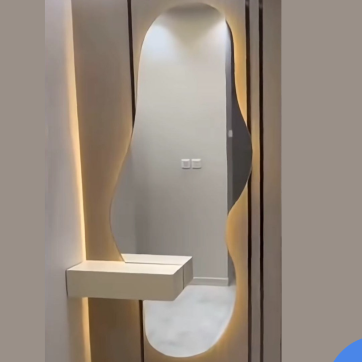 מראת קונסולה אורגנית עם תאורת LED ומדף צף